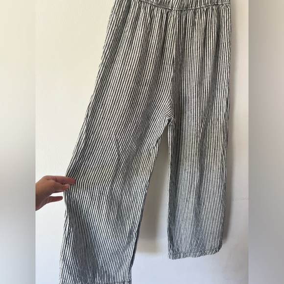 Reformation Ava Stripe Wide Leg Black‎ & White Striped Pull-On Linen Pants Small - Picture 8 of 13